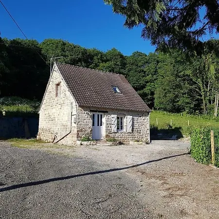 Gite En Lisiere De Foret Andaine Perrou Exterior photo